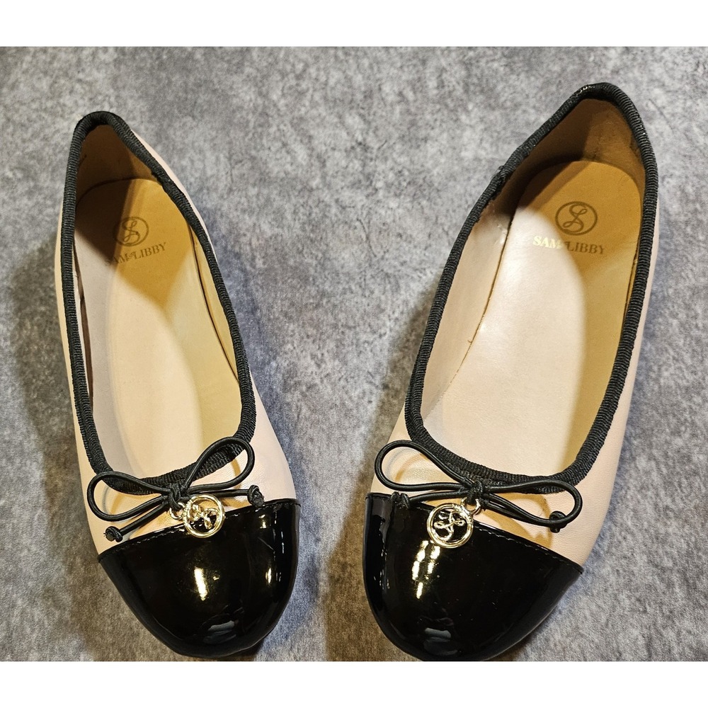 Sam & Libby Candis Avery Cap Toe Ballet Flat Pink Black Logo Charm SZ 4 Fits 6